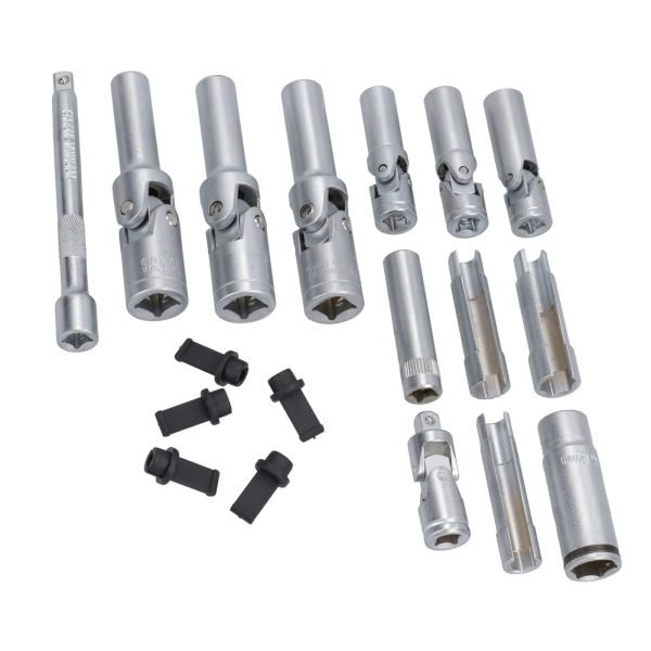 Open blue case displaying an 18-piece chrome vanadium flexible socket set organized by size.