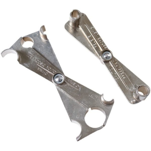 主图-5 (1) Silver metal fuel line disconnect tools in 2-in-1 and 4-in-1 configurations, designed for removing automotive quick release couplings on fuel, oil, and AC lines.