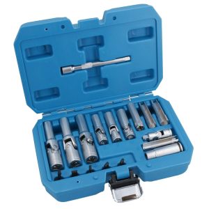 Open blue case displaying an 18-piece chrome vanadium flexible socket set organized by size.