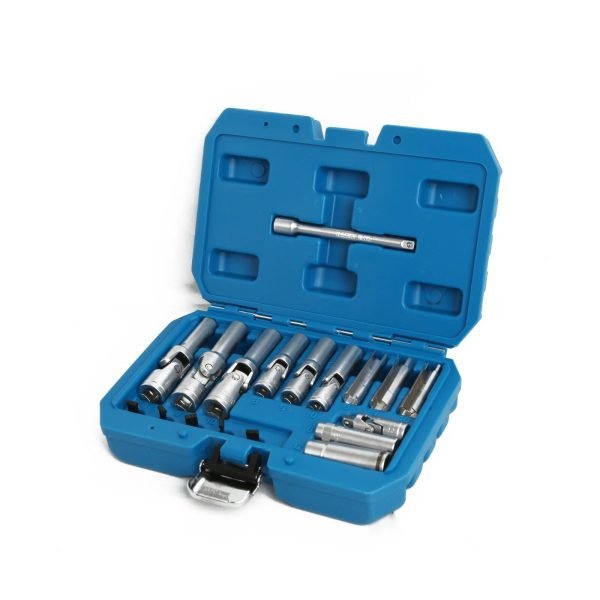 Open blue case displaying an 18-piece chrome vanadium flexible socket set organized by size.